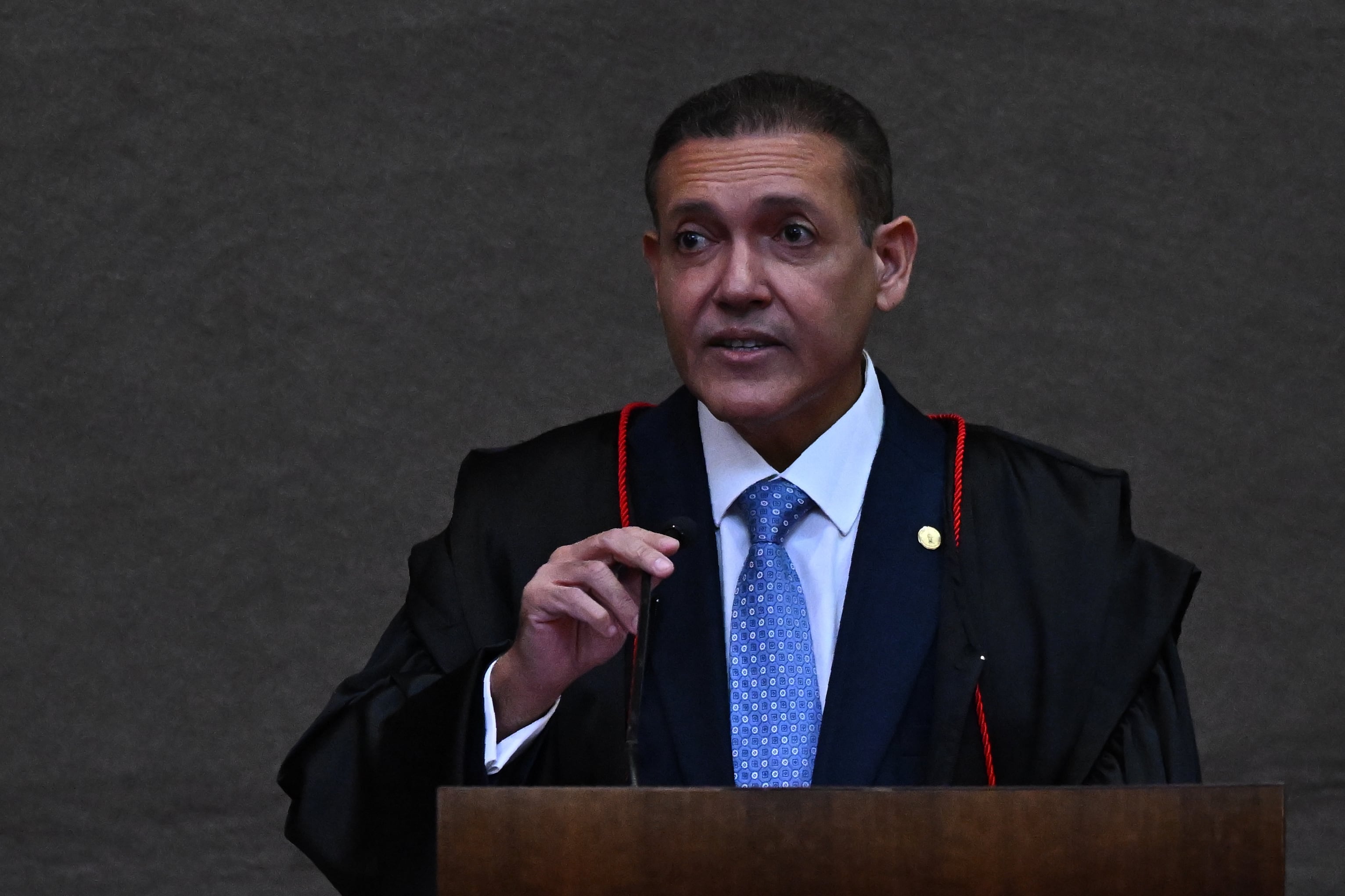 El presidente del Tribunal Superior Electoral de Brasil, Kassio Nunes Marques, habla durante su posesión este 12 de mayo de 2026, en Brasilia (Brasil) (EFE/Andre Borges)