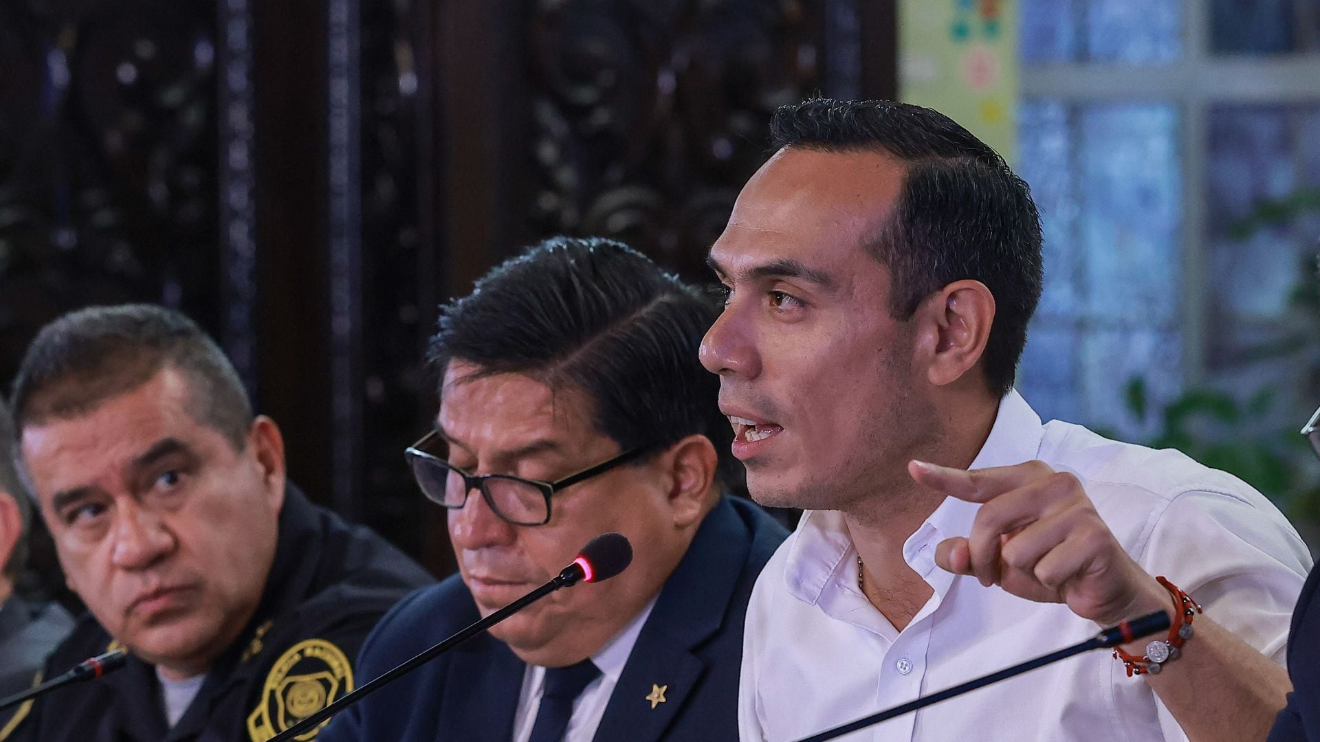 José Jerí exige difusión de videos y cambia de versión: pasó de denunciar complot para afectar el proceso electoral a venganza por requisas