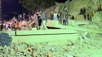 Exteriores confirma dos españoles muertos y 80 desparecidos