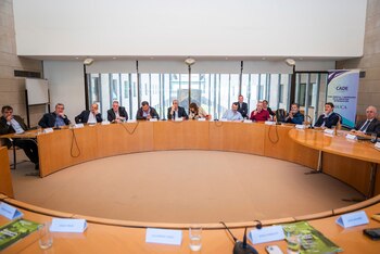 El foro sindical y empresario