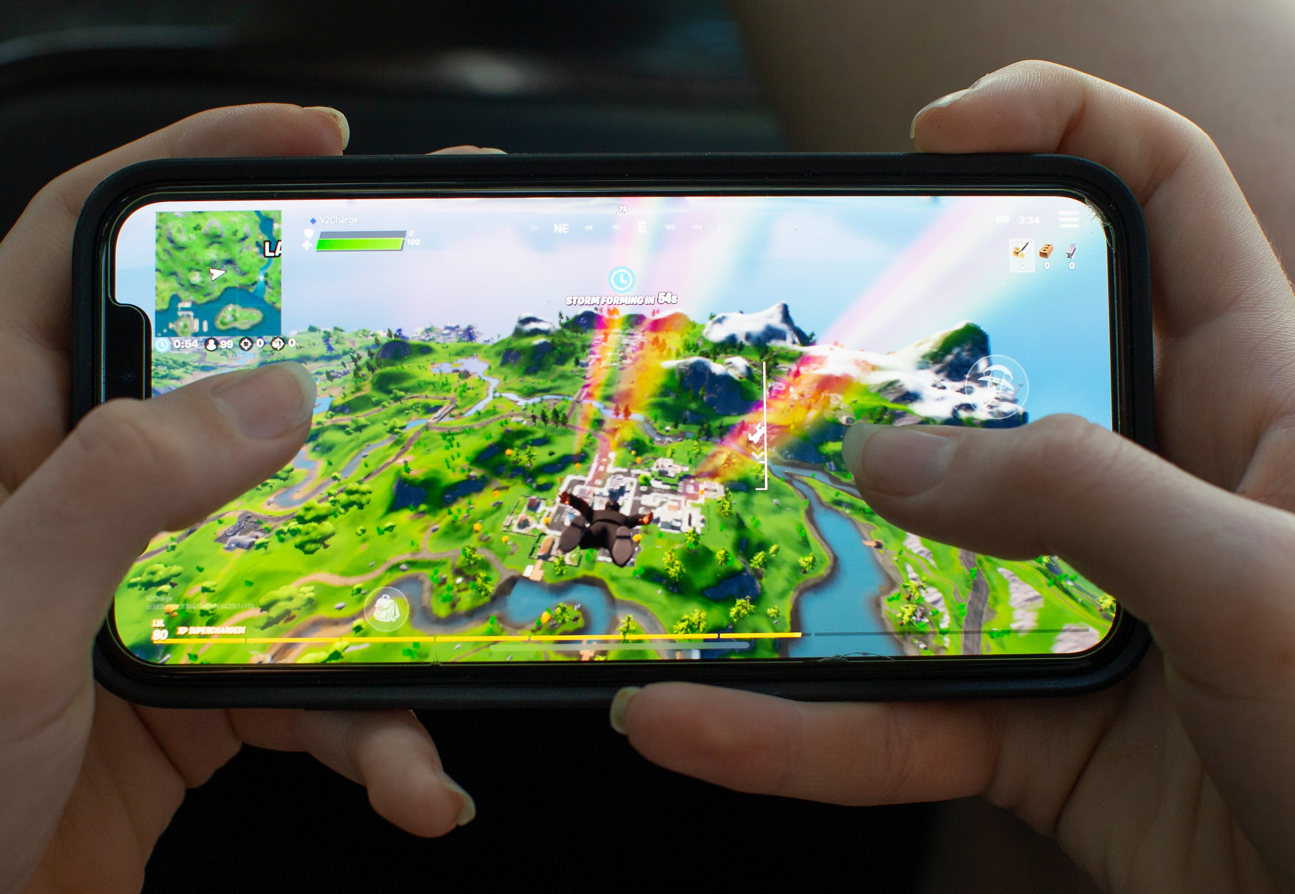 Los iPhone de Apple cuentan con potentes procesadores que soportan videojuegos. EFE/EPA/CJ Gunther