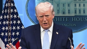 Trump desea suerte a Vance para las negociaciones en Pakistán y se muestra confiado: "Tenemos un buen equipo"