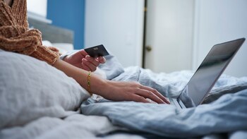 Compradores compulsivos: cómo saber si