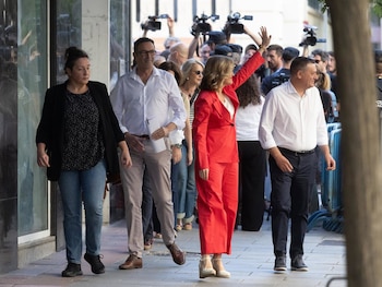 Alegría defiende respetar decisiones de la mayoría del PSOE pese a las discrepancias internas tras la petición de Page Alegría defiende respetar decisiones de la mayoría del PSOE pese a las discrepancias internas tras la petición de Page