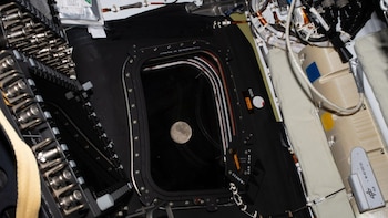 La tripulación de Artemis II bate el récord de mayor distancia recorrida desde la Tierra en el espacio