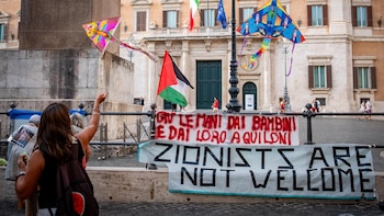 Israel advierte de que cualquier cometa o globo que sobrevuele Gaza será considerado un "acto terrorista"