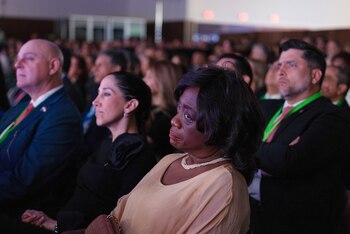 Más de 1.400 asistentes escucharon