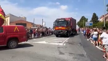 Niebla despide con aplausos a los efectivos de la UME que han ayudado a la estabilización del incendio