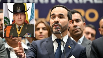 El alto oficial retorna a la institución luego de la polémica que generó la barrida en la institución cuando Iván Velásquez oficiaba como ministro de Defensa del Gobierno Petro - créditos Luis Acosta / AFP | Policía Nacional de Colombia