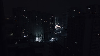 Calles de Kiev a oscuras