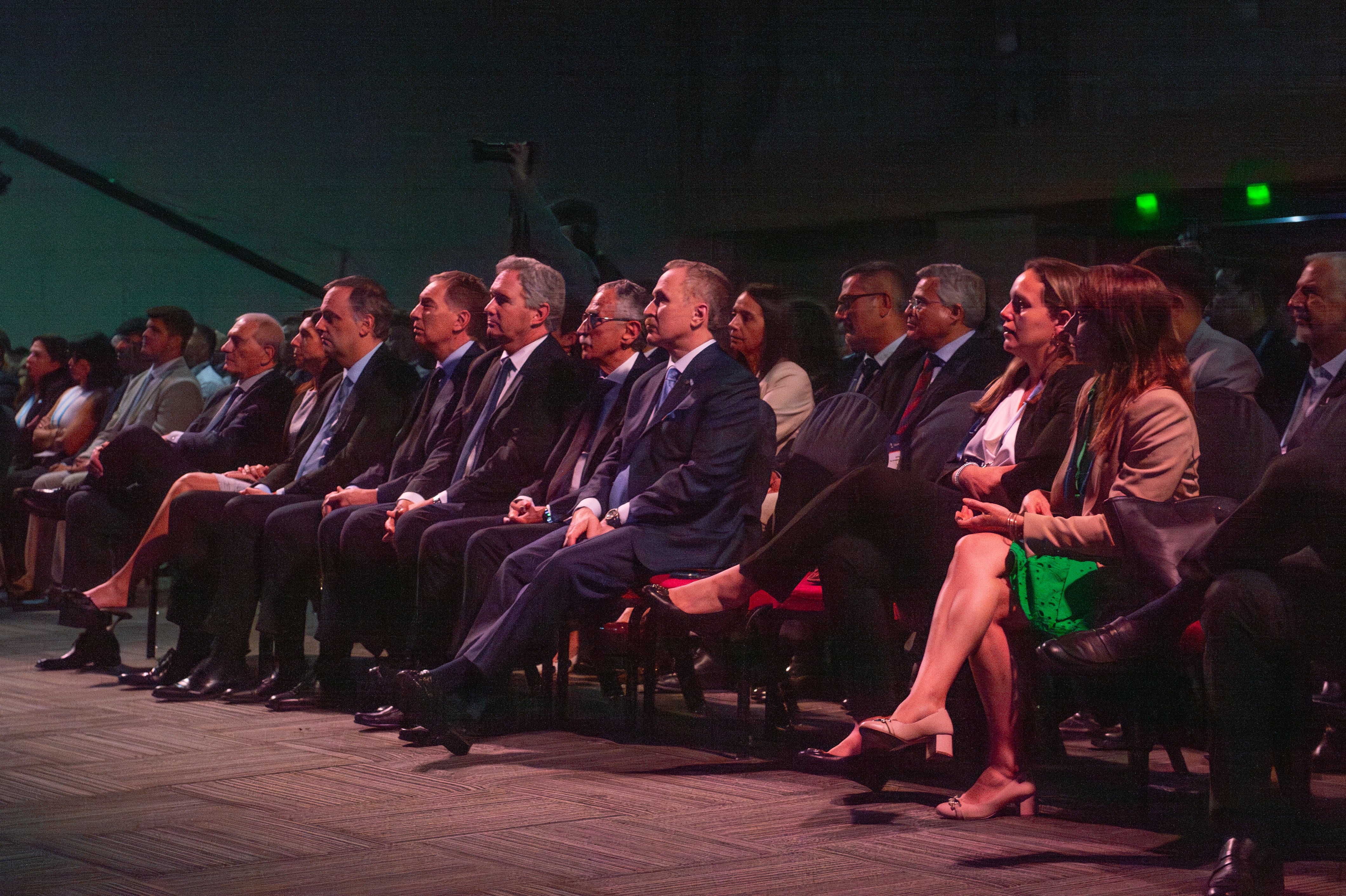 Los ministros, en primera fila (Jaime Olivos)