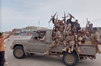 Pezeshkian también se refirió a la situación de los hutíes de Yemen, un movimiento militante al que Washington y sus aliados consideran respaldado por Irán (AP)
