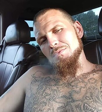 "TJ" Wiggins tiene un prontuario