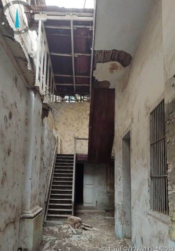 Se detectaron grietas, deterioro del adobe, daños en muros de quincha y colapso parcial de techos. Difusión