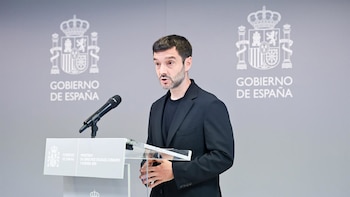 Bustinduy admite que la imputación de Zapatero provoca "desazón" y defiende la labor de la izquierda en el Gobierno