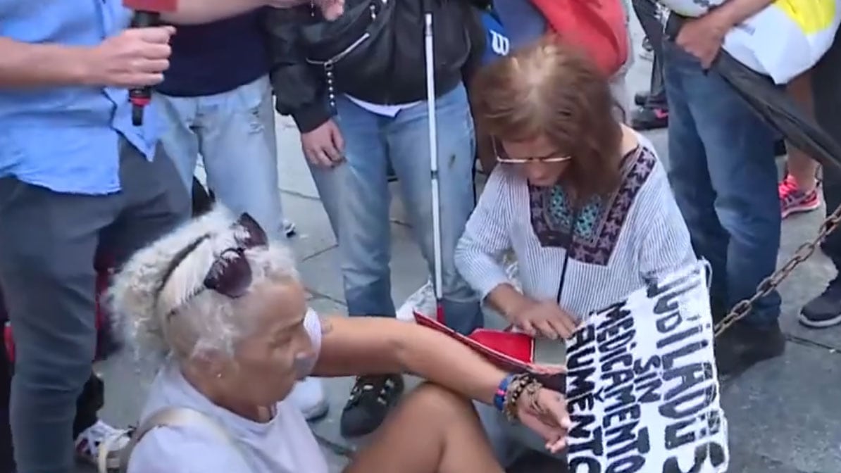 Los jubilados y pensionados han exigido sus derechos en las calles.