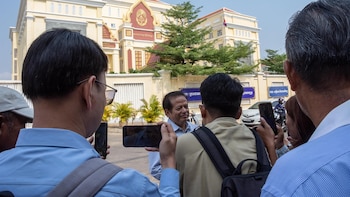 Un tribunal de Camboya rechaza la apelación del líder opositor Kem Sokha, condenado a 27 años de cárcel