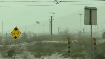 Intensas ráfagas de viento lanzan