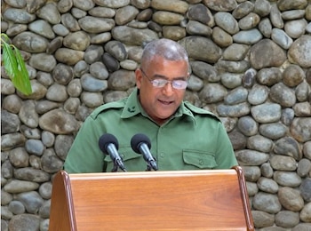 El general Emir Mesa Corona sufrió un asalto en Centro Habana en el que le despojaron de un reloj Rolex y de su pistola reglamentaria. (Imagen retomada de Periódico Cubano)