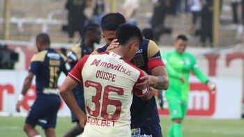 Waldir Sáenz a applaudi le