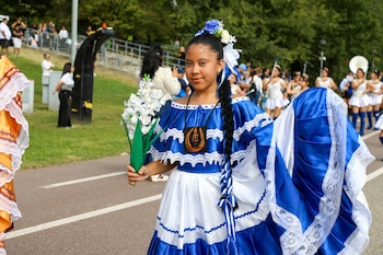 El programa El Salvador+ acercó la atención para trámites de pasaporte a los salvadoreños residentes en Milán. (Foto cortesía
Asociación Cultural de Salvadoreños en Milán)