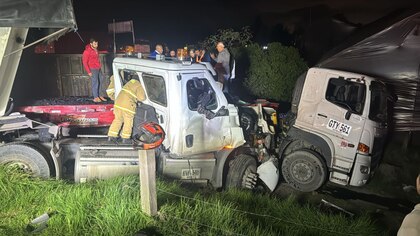 Reportan aparatosos accidentes de camiones en Zipaquirá (Cundinamarca) y en Cajamarca (Tolima)
