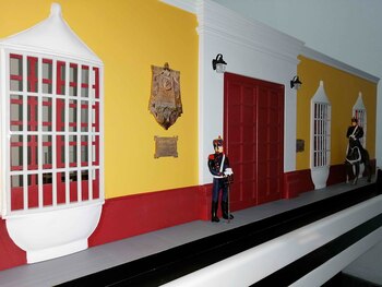 La primera casa y cuartel