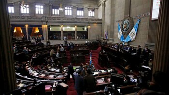 Tribunal electoral de Guatemala oficializa