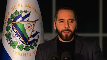 Bukele se inscribe como precandidato para un tercer mandato en El Salvador, según su partido, Nuevas Ideas