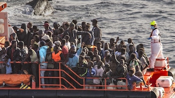 Más de 15.000 migrantes llegan