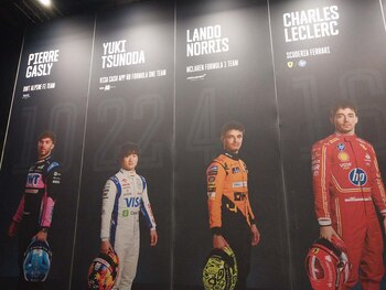 El público se puede tomar