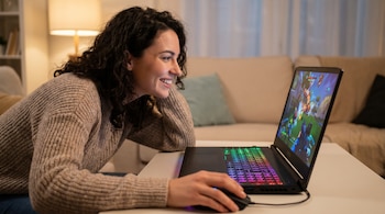 laptop gamer - laptop - gamer - videojuegos - tecnología - 14 de mayo
