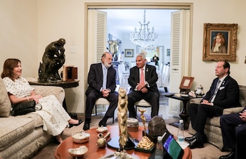 José Raúl Mulino se reunió con el empresario Carlos Slim para abordar el panorama económico internacional y las oportunidades de inversión que ofrece Panamá. Tomada de la Presidencia