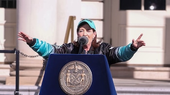 Gobernadora de Nueva York promete