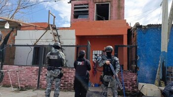 Detuvieron a tres personas en