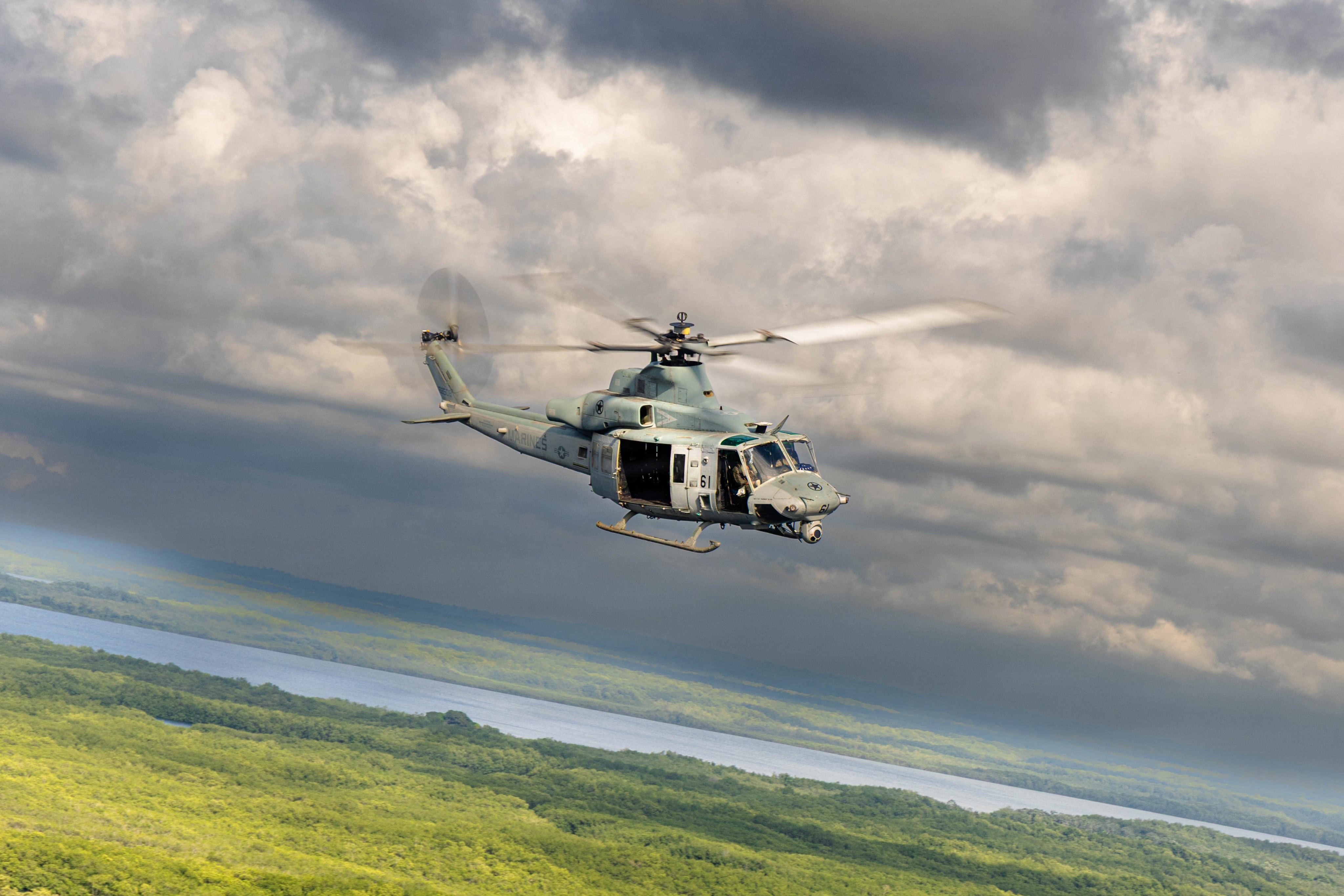 Helicóptero de EE. UU. sobrevolando Tumaco, Nariño - crédito @Southcom/X