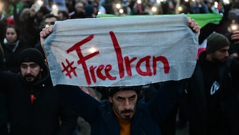 Países europeos convocan a embajadores