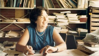 Rosa Muchnik en su oficina