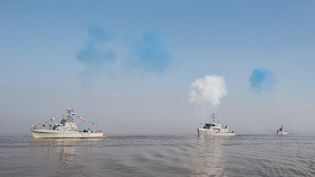 La Armada Argentina conmemoró el bicentenario del Combate Naval de Los Pozos en el Río de la Plata