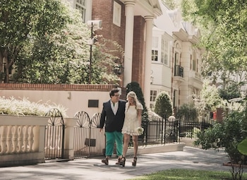 Darío Barassi y su pareja