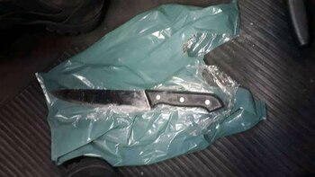 El cuchillo del ataque contra