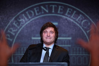 Javier Milei en 2023, como presidene electo. Por el camino de Alberdi. (REUTERS/Agustin Marcarian/File Photo)