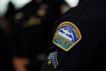 Policía en el aeropuerto de