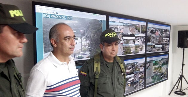 La justicia colombiana determinó que la prisión domiciliaria no es suficiente para evitar influencias negativas en la gestión de recursos públicos - crédito Colprensa