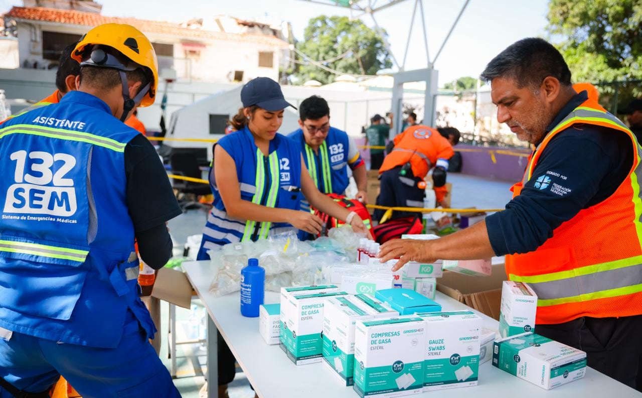 El Salvador envió a Venezuela un contingente humanitario de 300 rescatistas y personal médico tras los terremotos en La Guaira. (Foto cortesía Secretaría de Prensa)