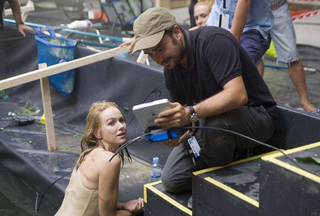 Naomi Watts y Juan Antonio Bayona en el rodaje de 'Lo imposible'. (Apaches Entertainment)