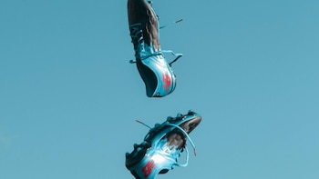 Huelga de las botas caídas. (Unsplash)