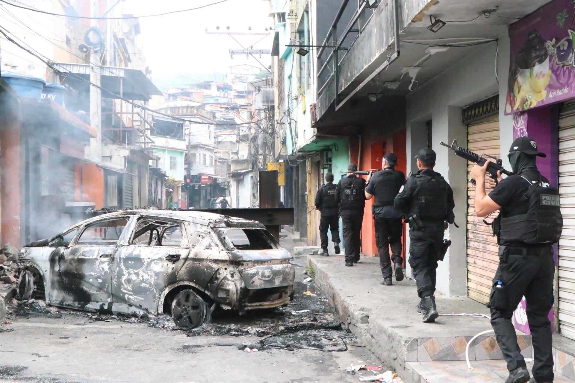 La Policía de Brasil en un operativo contra uno de los líderes del Comando Vermelho en Río de Janeiro (Europa Press)