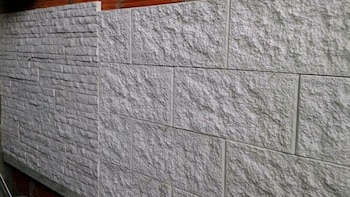 Hay placas de yeso de