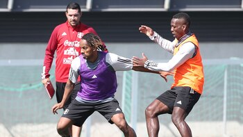 La selección peruana viene entrenando